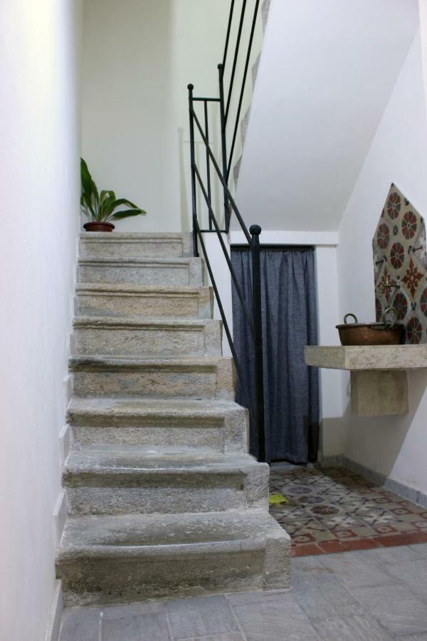 De Nobili'S Apartments Trapani Exterior foto